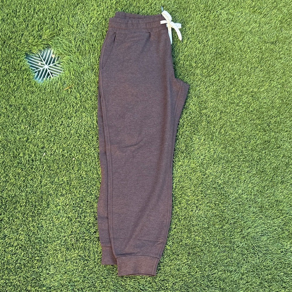 Vuori Women's Dark Brown Joggers